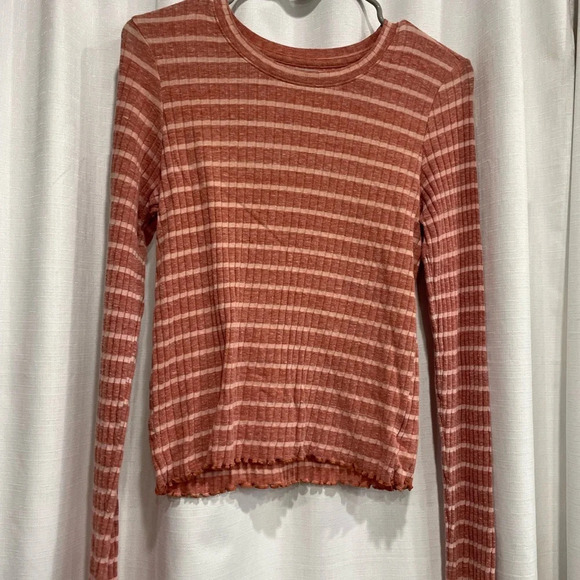 American Eagle Women’s Small Red Brown & White Stripes Crewneck Shirt - Picture 1 of 4